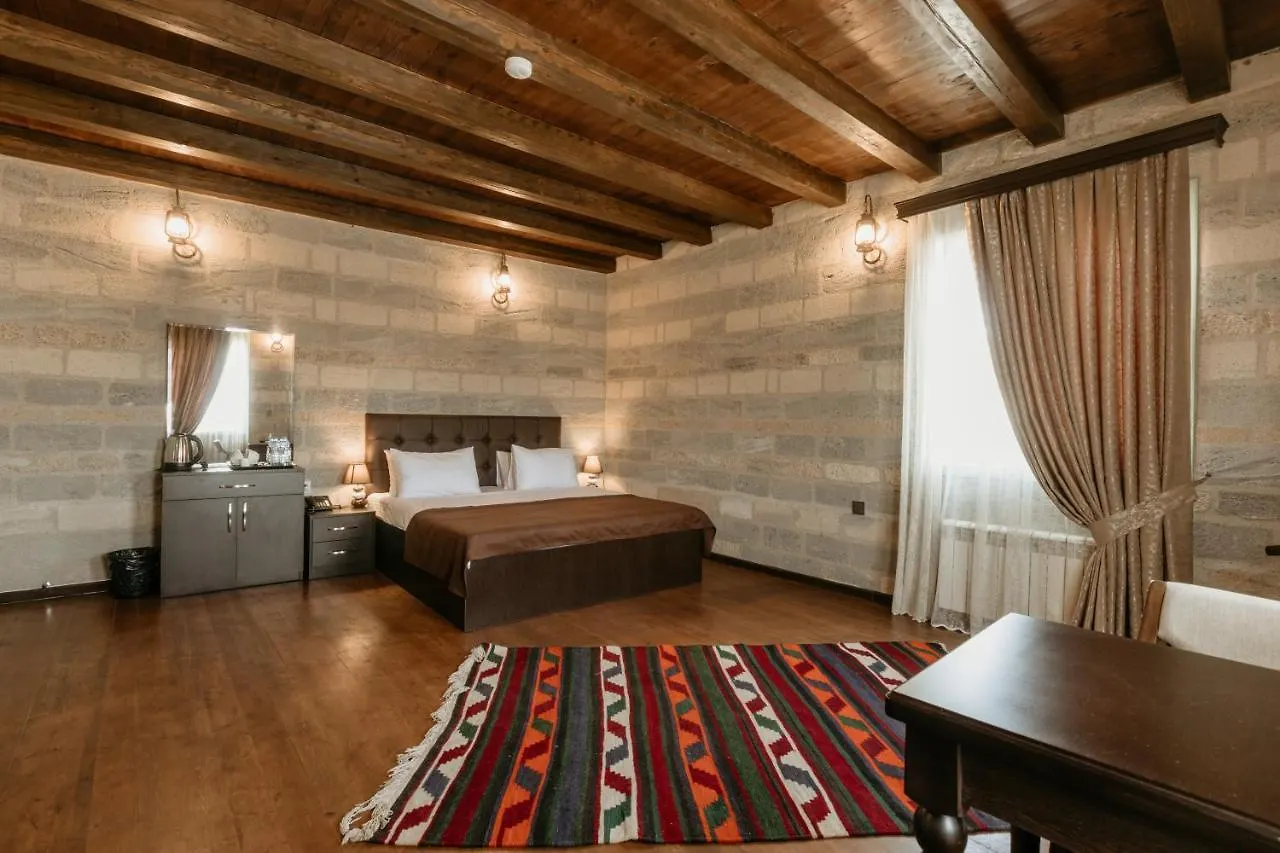 Sazeli Old Baku Hotel